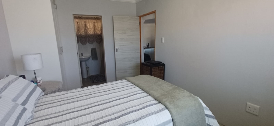 5 Bedroom Property for Sale in Morelig Free State